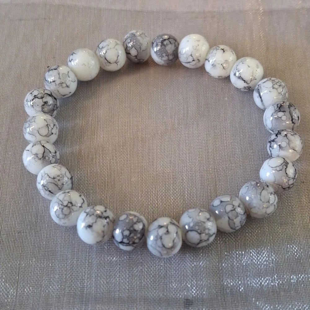 Set of Three Beaded Bracelets in Black, White, and Turquoise - Picture 4 of 6